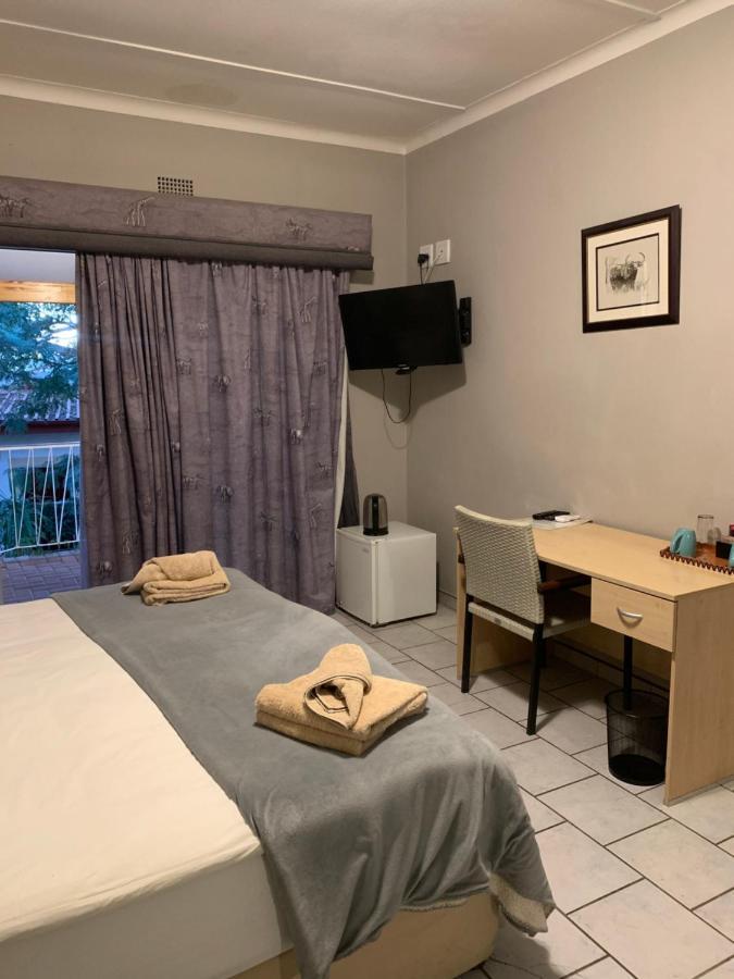 Hotel Pension Casa Africana Windhoek Kültér fotó