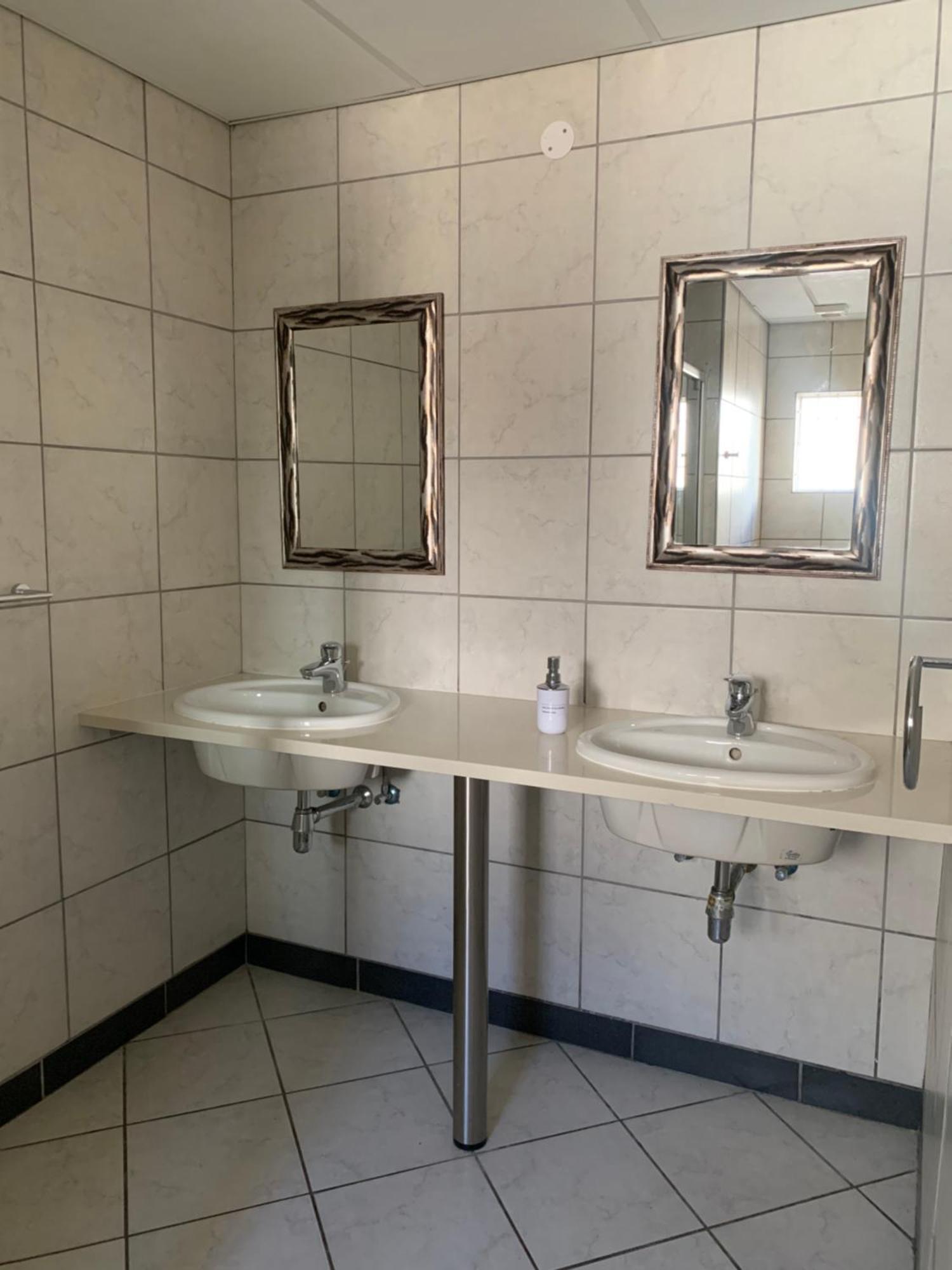 Hotel Pension Casa Africana Windhoek Kültér fotó