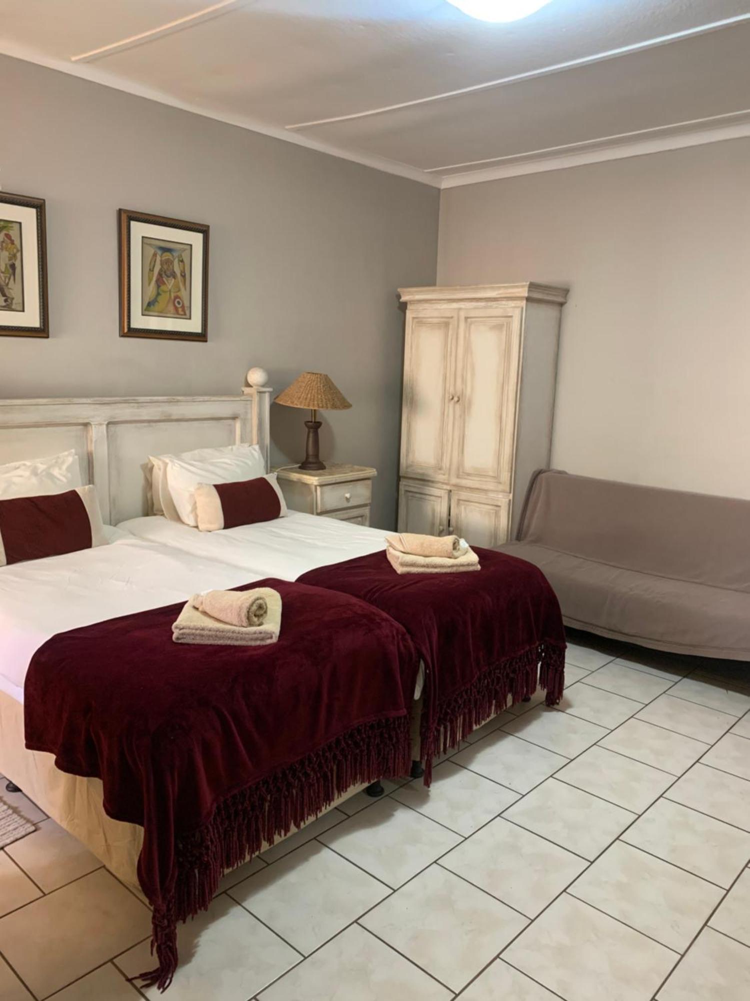 Hotel Pension Casa Africana Windhoek Kültér fotó